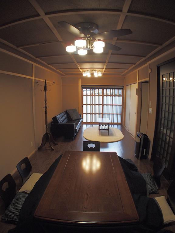 Japanese-Style Townhouse Annex